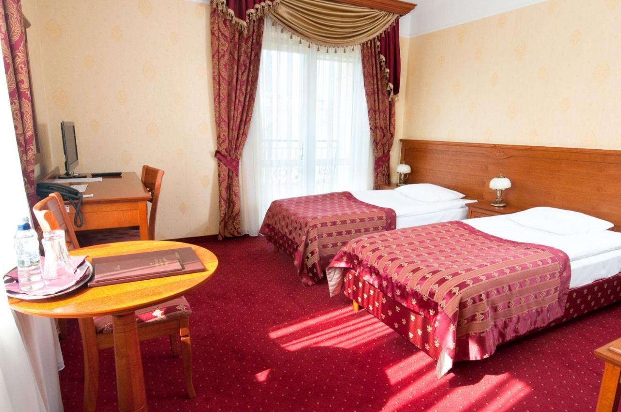 Hotel Korona Sandomierz Exteriör bild