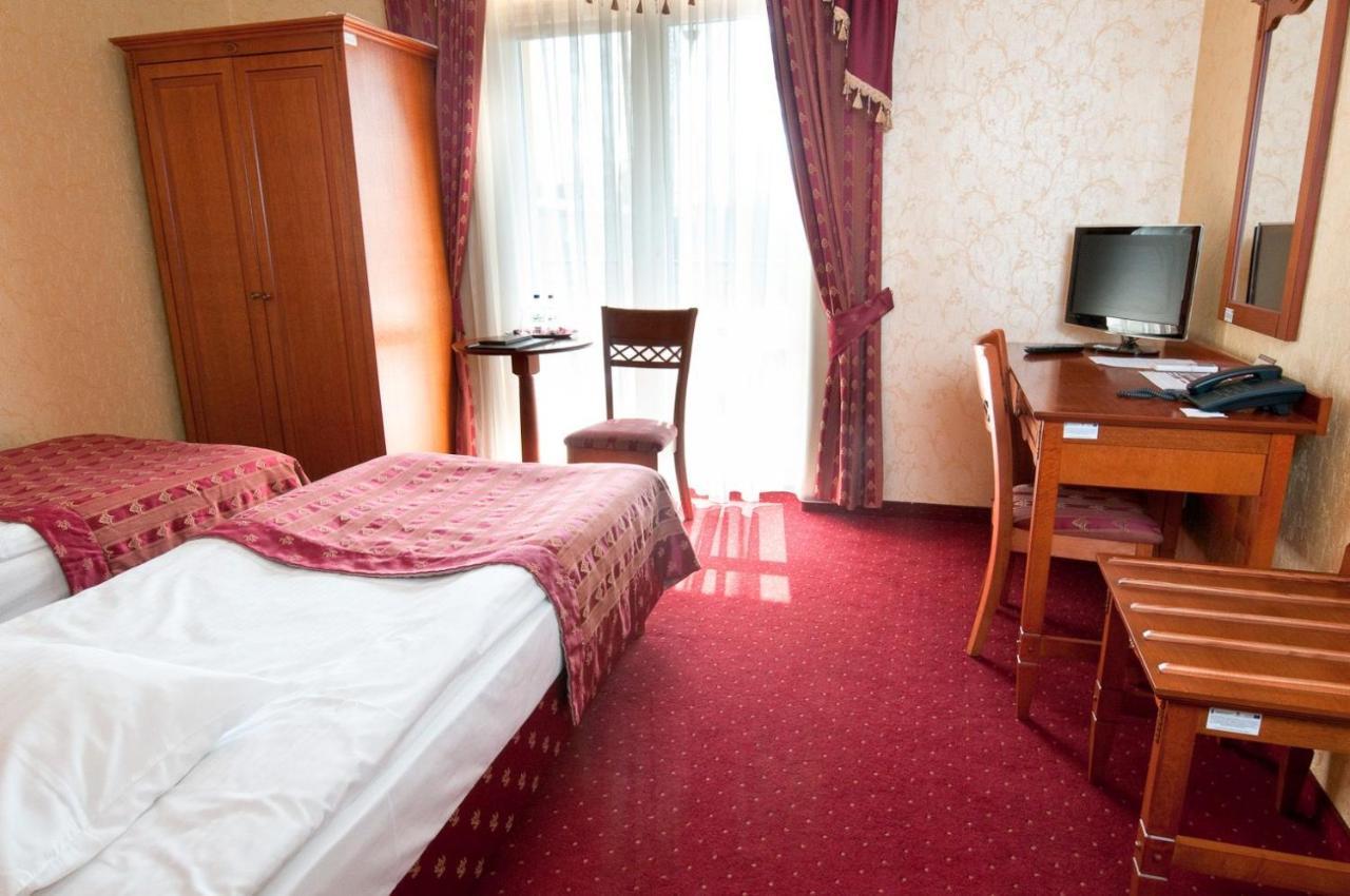 Hotel Korona Sandomierz Exteriör bild