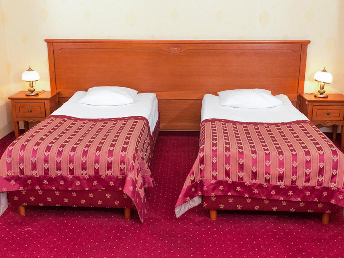 Hotel Korona Sandomierz Exteriör bild